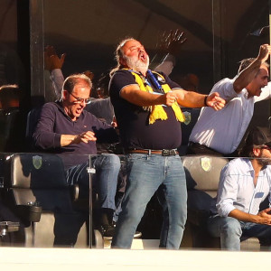 Ο Ηλιόπουλος πανηγύρισε έξαλλα το προβάδισμα της ΑΕΚ κόντρα στον ΠΑΟΚ (photos)