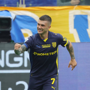 «Μπλόκο» της Πάρμα στη Νάπολι με υπογραφή Στρεφέτσα