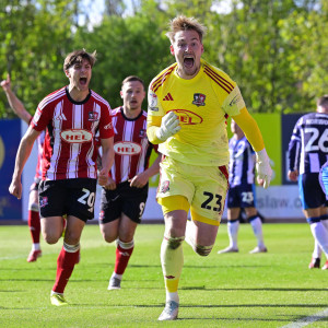 Σενάριο από ταινία: Η Κάρντιφ επέστρεψε στην Championship με γκολ buzzer beater από... αντίπαλο τερματοφύλακα (video)