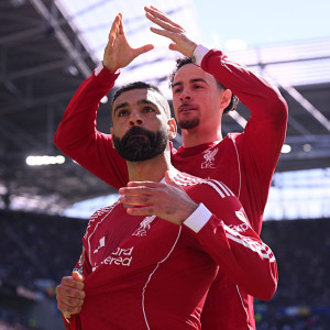 O Σαλάχ σκόραρε για τελευταία φορά απέναντι στην Έβερτον, ξέσπασε σε κλάματα και έπιασε τον Τζέραρντ