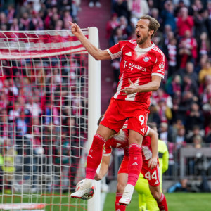 Η Μπάγερν έκανε «πάρτι» κόντρα στη Στουγκάρδη και κατάκτησε την 35η σαλατιέρα