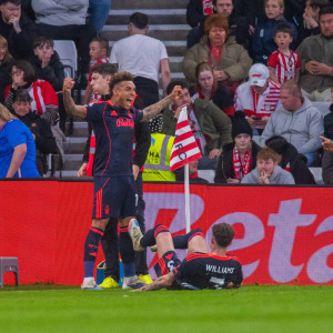 Τρομερή Νότιγχαμ, διέλυσε την Σάντερλαντ εκτός έδρας κι έκανε «άλμα» παραμονής!