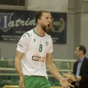 Μεγάλη κίνηση του Πανιωνίου με Γιάκομπσεν