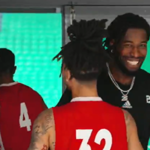 «Έφοδος» του Λεσόρ στην προπόνηση της Μονακό και αγκαλιές με τους παίκτες της (video)