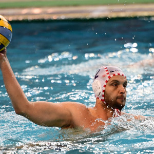 Ο Ολυμπιακός εξετάζει την επιστροφή του Λόντσαρ