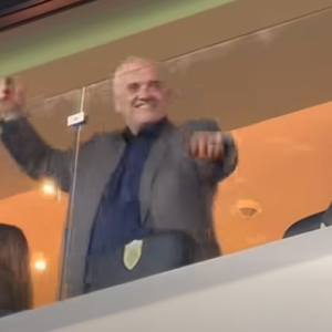 Viral video: Ο Δημήτρης Μελισσανίδης χορεύει στους ρυθμούς του «Bella Ciao»!