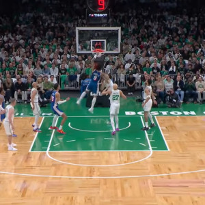 Με εντυπωσιακό poster Ούμπρε το Top 5 των playoffs του ΝΒΑ (video)