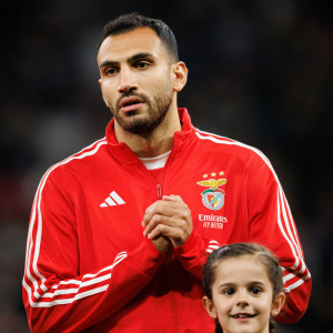 Ο Μουρίνιο άφησε στον πάγκο τον Παυλίδη για το ντέρμπι της Μπενφίκα με τη Σπόρτινγκ