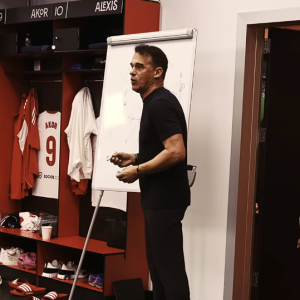 Απίθανη ομιλία του προπονητή της Σεβίλλης στο ημίχρονο με την Ατλέτικο: «Θέλω να σας σκοτώσω» (video)