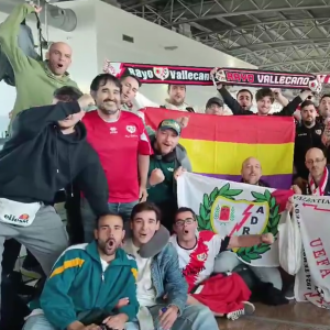 Δεκάδες οπαδοί της Ράγιο ξεκίνησαν το ταξίδι τους για Αθήνα ενόψει ΑΕΚ (video)