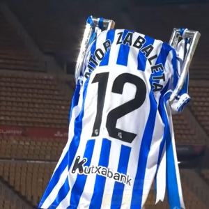 «Για τον Αϊτόρ» - Η συγκινητική αφιέρωση των παικτών της Σοσιεδάδ στον φίλαθλο που δολοφονήθηκε από οπαδούς της Ατλέτικο