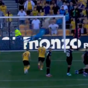 Από την αμφισβήτηση, στην αποθέωση: Ο Κίνσκι απίθανη απόκρουση κι έσωσε την Τότεναμ (video)