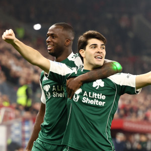 Ο Μπενίτεθ «σημαδεύει» για να «χτυπήσει» ξανά την αριστερή πλευρά του Ολυμπιακού