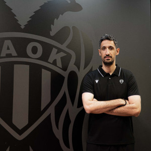 Επίσημα στον ΠΑΟΚ ο Γιώργος Τσιάρας