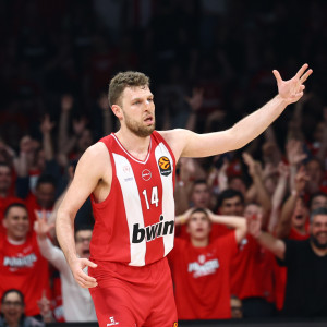 «Αφεντικό» στη σειρά από νωρίς ο Ολυμπιακός, «διέλυσε» τη Μονακό στο ΣΕΦ και έκανε το 1-0