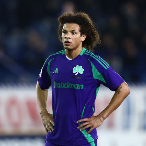 «Πέσιμο» οπαδών της Σάντος στον Αράο - «Τραγικός, δεν γίνεται να συνεχίσει να παίζει» (video)