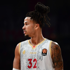 Η Ζαλγκίρις «βλέπει» στο πρόσωπο του Στραζέλ τον επόμενο Φρανσίσκο