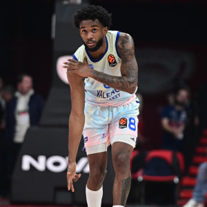 O Μοντέρο «έσπασε» τους αστραγάλους του Μίτσιτς και κέρδισε το Magic Moment της σεζόν