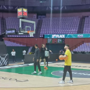 Η ΑΕΚ προπονήθηκε στο Pabellon Olimpic de Badalona με το βλέμμα στον ημιτελικό με Μάλαγα (video)