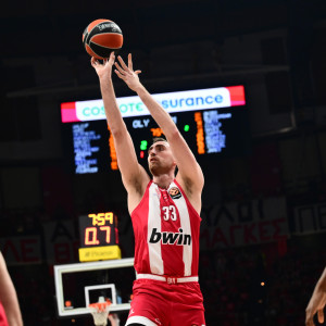 Ο «διπλός» Μιλουτίνοβ MVP των Game 1 στα playoffs