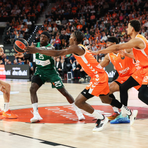 Η EuroLeague κατέβασε την ανάρτηση με τον Μπαντιό και τον Ναν