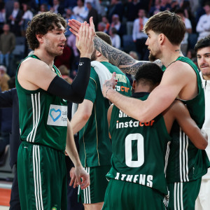 Η τελευταία άμυνα στην Roig Arena και τα «τρελά» πανηγύρια στον πάγκο του Παναθηναϊκού (video, photos)