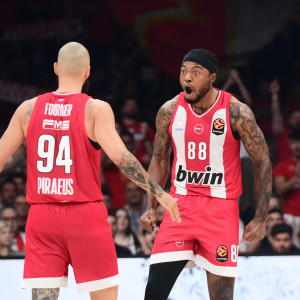 «EuroLeague by Night»: Ο απόηχος της νίκης του Ολυμπιακού επί της Μονακό για το 2-0 στη σειρά (video)
