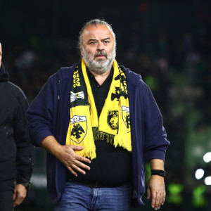 Ο Ηλιόπουλος με το κασκόλ του στη Λεωφόρο για το Παναθηναϊκός-ΑΕΚ (photos)