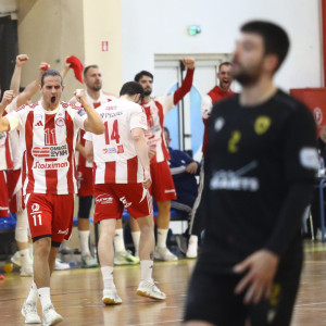 ΑΕΚ - Ολυμπιακός: Τα highlights από τη νίκη των «ερυθρόλευκων» στον δεύτερο τελικό της Handball Premier