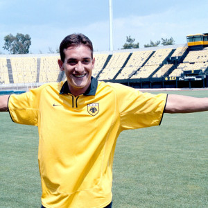 Ο «σερίφης» της ΑΕΚ, μπήκε σε ρινγκ στα 50 του και τώρα παλεύει με τα χρέη (video)