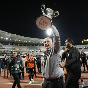 «Χρυσό« πριμ από τον Μιχάλη Μπούση για την κατάκτηση του Κυπέλλου