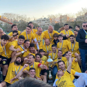 Αγωνίστηκε σε Παναθηναϊκό και ΟΦΗ, στέφθηκε πρωταθλητής ως προπονητής και τώρα στιχουργός! (video)