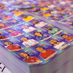 Οι συλλέκτες αυτοκόλλητων Panini μπροστά σε μια πρόκληση - Πόσο θα στοιχήσει το άλμπουμ του Μουντιάλ