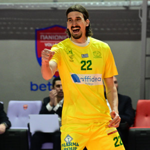 Ο Χόρβαθ ανανέωσε με την Καλαμάτα 80