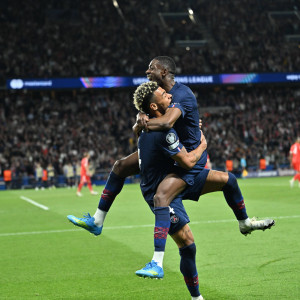 Η Παρί πήρε την αδιανόητη ματσάρα των εννέα γκολ από την Μπάγερν και το προβάδισμα πρόκρισης για τον τελικό