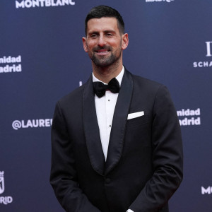 Όλοι κοιτούσαν τον Τζόκοβιτς: Το κόσμημα του Σέρβου που θάμπωσε τους πάντες στα Laureus Awards (photo)