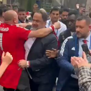 Ο Μαρινάκης αποθεώθηκε από τον κόσμο της Νότιγχαμ Φόρεστ! (video)