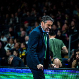 Ναβάρο: «Η ΑΕΚ έχει physicality και την εμπειρία του Σάκοτα που την κάνουν καλύτερη από τη Μάλαγα»