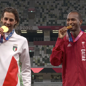 To παρασκήνιο μιας εμβληματικής φωτογραφίας - Όταν Μπαρσίμ και Ταμπέρι «μοιράστηκαν» το χρυσό μετάλλιο