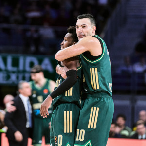 Με το μυαλό του Σλούκα... επί δώδεκα