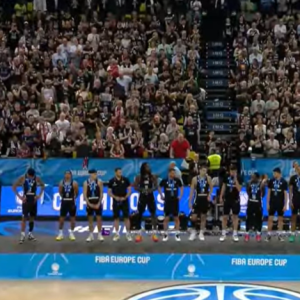 Απίστευτη στιγμή: Όλο το Μπιλμπάο όρθιο, αποθέωσε τον ΠΑΟΚ (video)