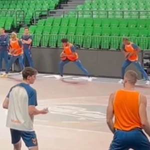 Στο «Τ-Center» οκτώ ώρες πριν το τζάμπολ η Βαλένθια (video)