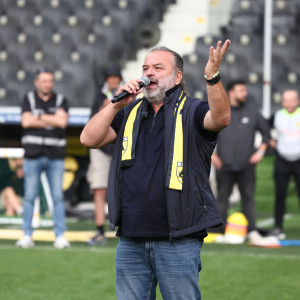 Ηλιόπουλος: «Η ομαδάρα της ΑΕΚ πήρε πρωτάθλημα κόντρα στη ντροπή και τη λάσπη»