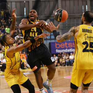 Η ΑΕΚ έχει μια τελευταία ζαριά στη Sunel Arena