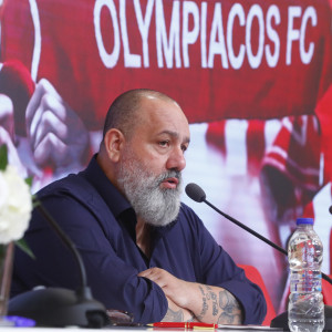 Αιχμές Καραπαπά: «Δεν γίνεται ένα κρατικό ακίνητο να δίνεται σε μια ΠΑΕ για αποκλειστική χρήση»