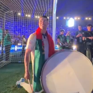 Πανευτυχής για την κούπα ο Κριστιάνο Ρονάλντο - Πήρε τύμπανο και έκανε κερκίδα με τους οπαδούς