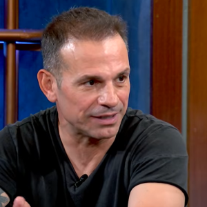 Ντέμης Νικολαΐδης: «Είναι ωραίο που το πήρε η ΑΕΚ ρε παιδί μου»