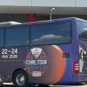 Αυτό είναι το πούλμαν του Ολυμπιακού για το Final Four
