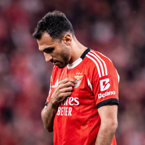 Αήττητη, χωρίς πρωτάθλημα και… εκτός Champions League; Ο «εφιάλτης» της Μπενφίκα κοντέυει να γίνει πραγματικότητα