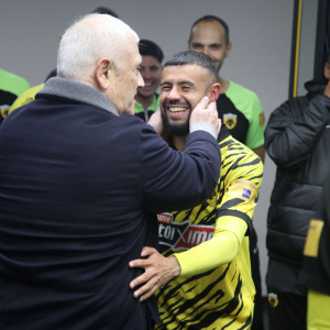 Η ατάκα του Πάολο Φερνάντες στο Athletiko για Μελισσανίδη: «Με έπιασε από τα μάγουλα και με φώναζε "υδραυλικό"»